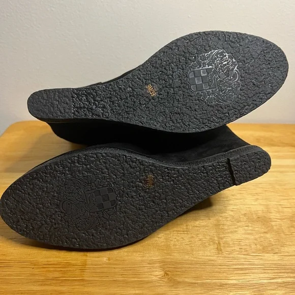 Vince Camuto black wedge boots, size 9 - Picture 5 of 6